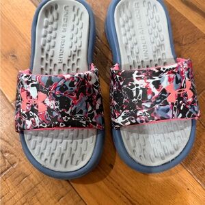 Under Armour Kids Slide Sandals - Size 1
